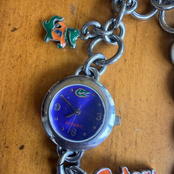 Fossil University of Florida Gators Charm Watch - UNTESTED - NEEDS BATTERIES main image 4